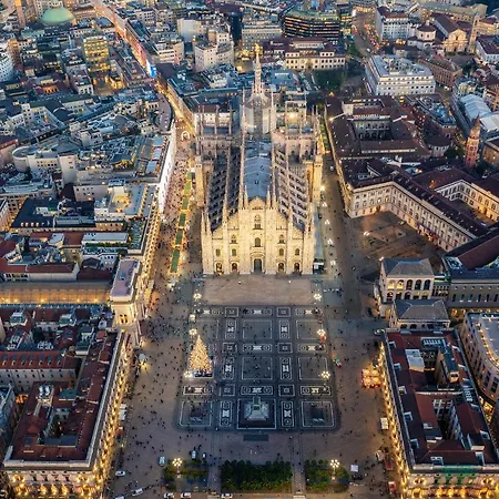 Suite 12 Milano Centro Parking Free Exterior photo